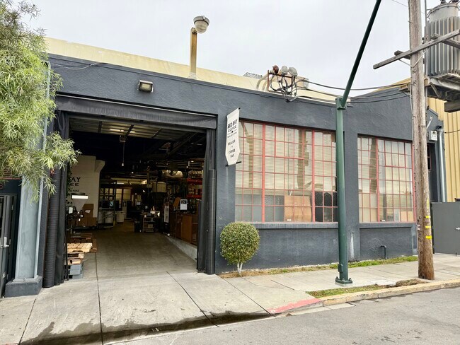 More details for 3098 E 10th St, Oakland, CA - Industrial to Rent