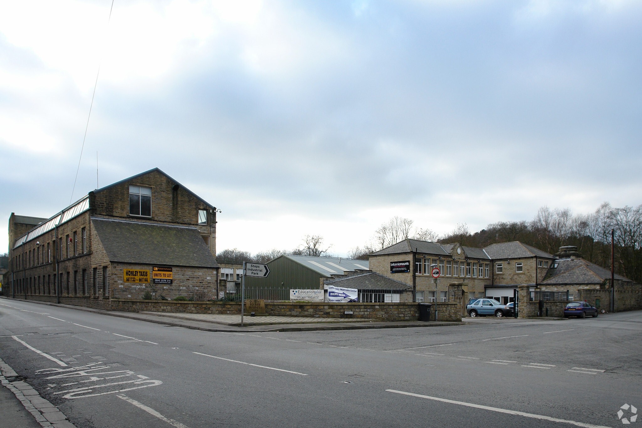 Huddersfield Rd, Honley to rent Building Photo- Image 1 of 7