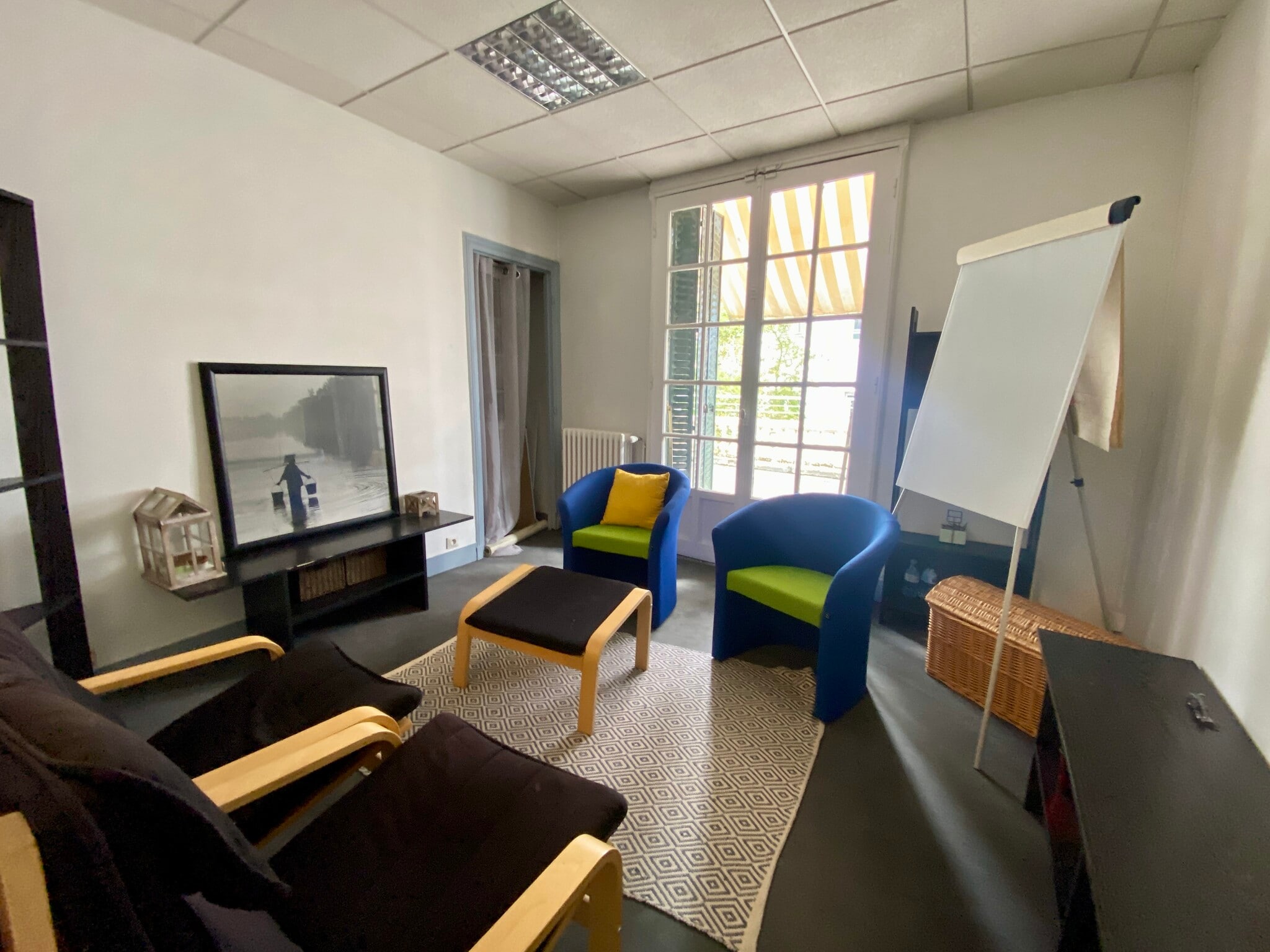 13 Rue De L'Oasis, Puteaux to rent Interior Photo- Image 1 of 4