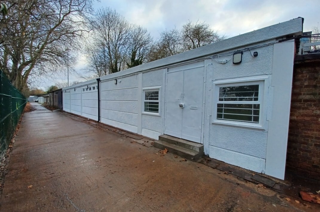 3B Wellington Rd, London to rent Primary Photo- Image 1 of 2