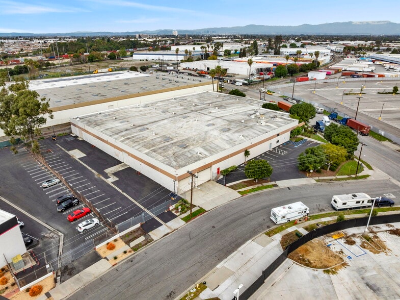 18737 S Reyes Ave, East Rancho Dominguez, CA for sale - Building Photo - Image 3 of 24