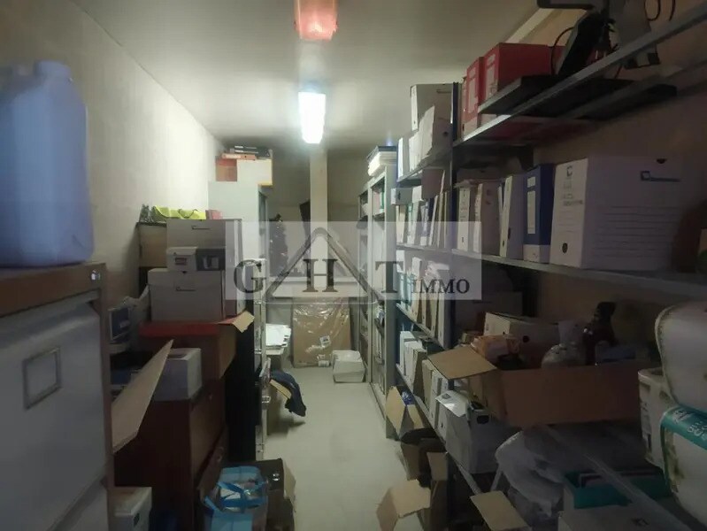 Industrial in Chelles for sale Building Photo- Image 1 of 10