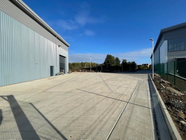 Westfield Rd, Leighton Buzzard to rent - Building Photo - Image 2 of 20