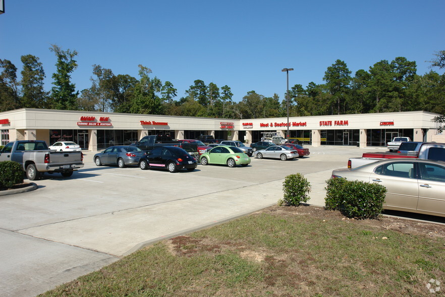 4900 W Davis St, Conroe, TX for rent - Building Photo - Image 2 of 21