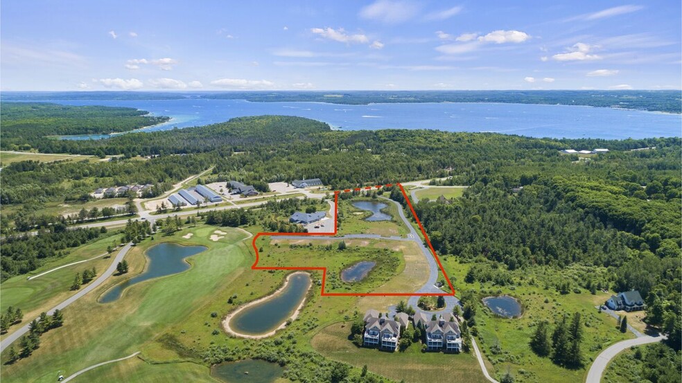 9290 Fairway Vw, Charlevoix, MI for sale - Aerial - Image 1 of 1