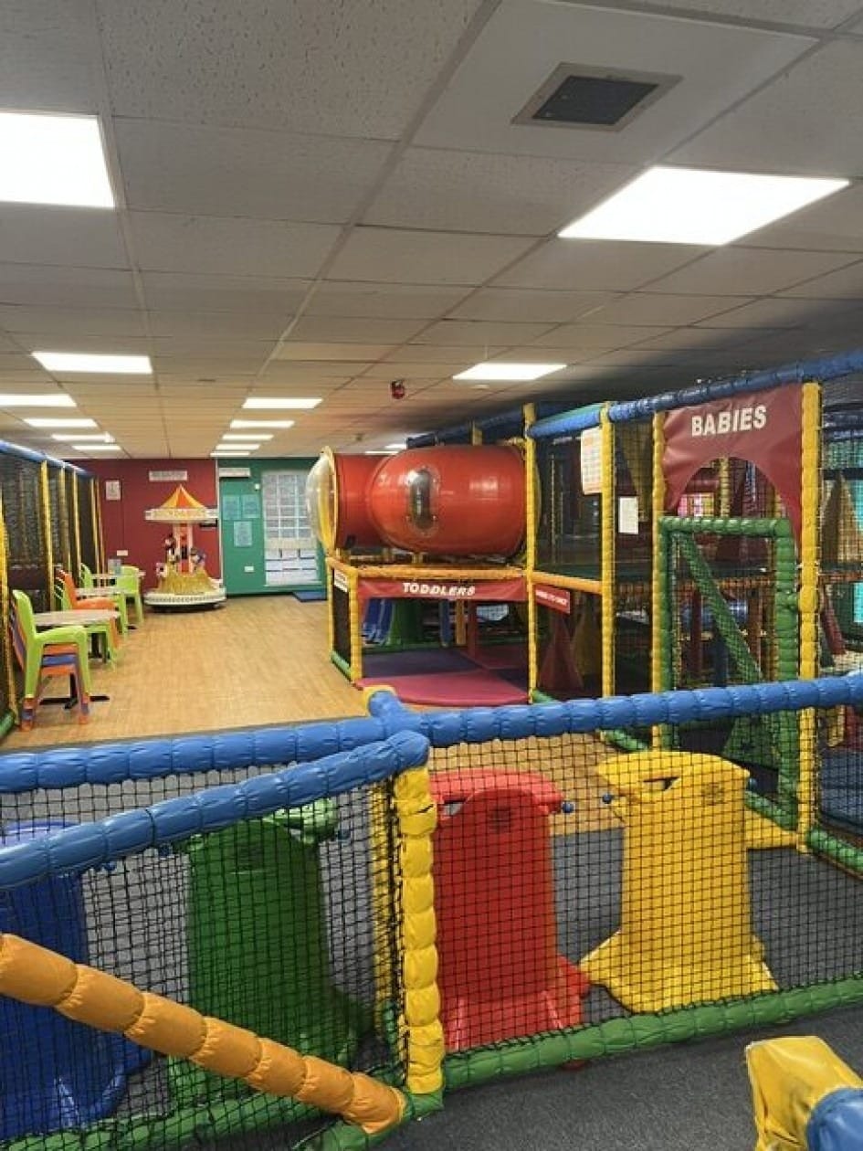 Unit 11 Kings Business Park, 715 Kings Rd, Birmingham to rent Interior Photo- Image 1 of 6