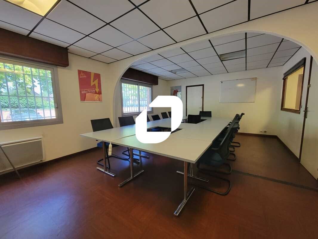Office in Évry-Courcouronnes for sale Interior Photo- Image 1 of 17