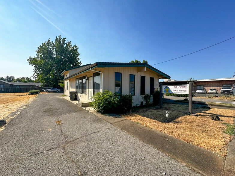 2161 Ferry St, Anderson, CA for sale - Primary Photo - Image 1 of 11