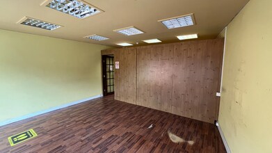 1-3 High St, Ballymoney to rent Interior Photo- Image 1 of 2