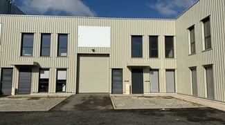 More details for 55 Rue Emile Zola, Décines-Charpieu - Light Industrial for Sale