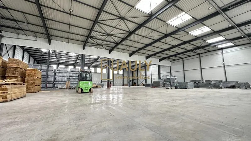 Industrial in Villenoy to rent Building Photo- Image 1 of 23