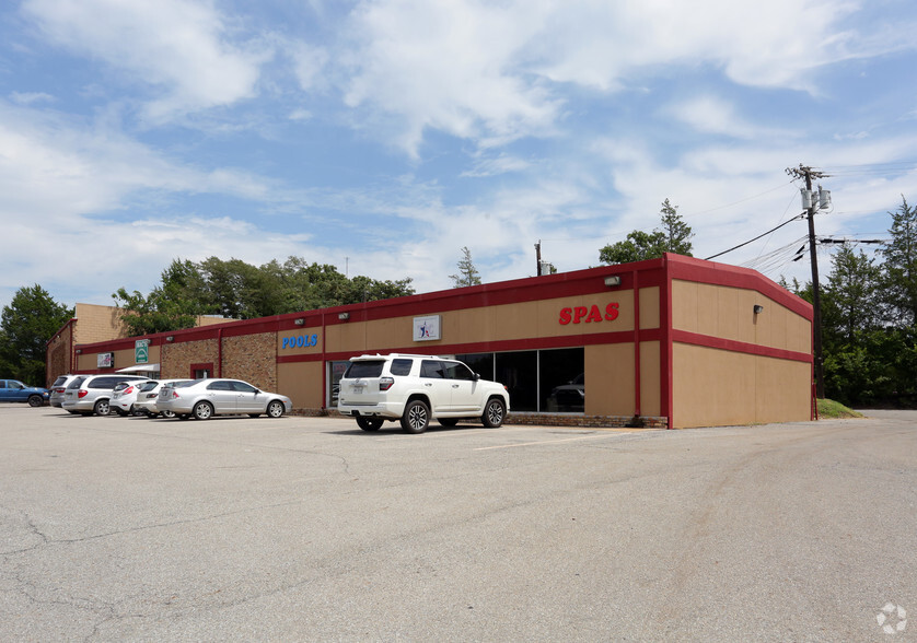 5631-5633 Texoma Pky, Sherman, TX for rent - Building Photo - Image 1 of 5