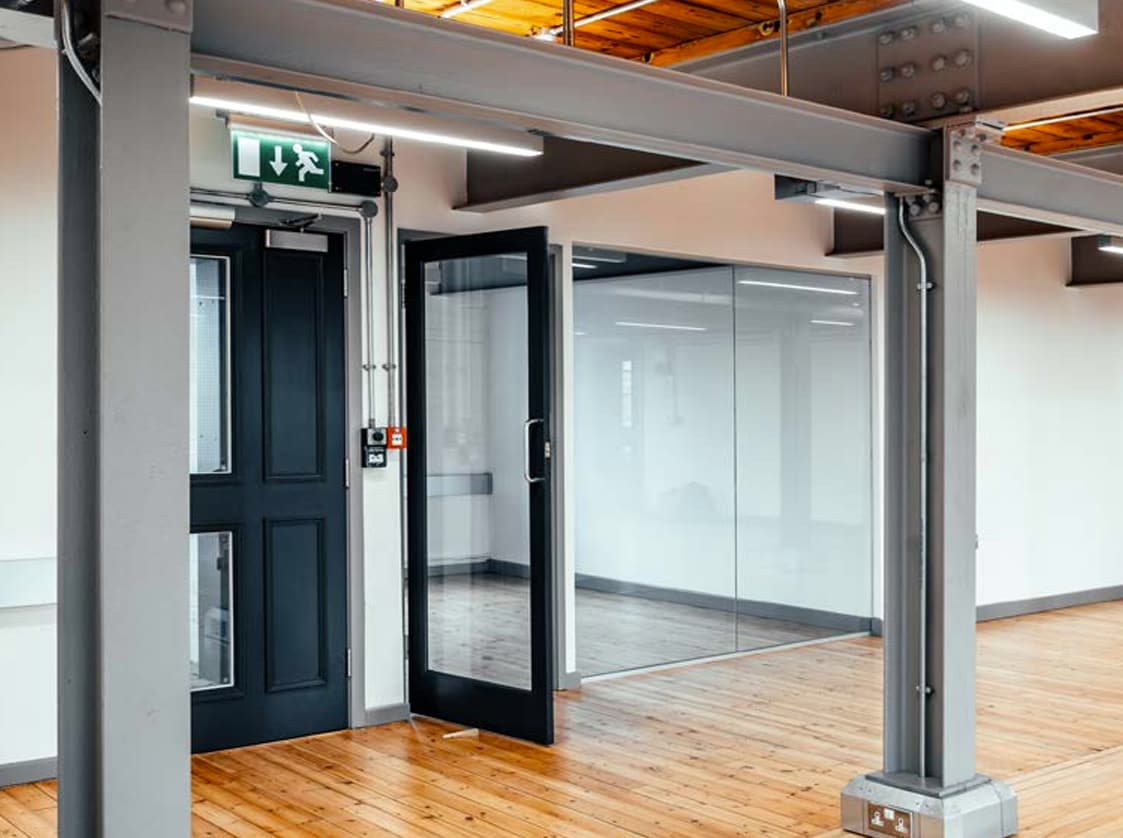 36-38 The Calls, Leeds to rent Interior Photo- Image 1 of 2