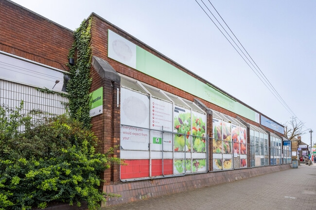 More details for 779 High St, Kingswinford - Retail to Rent