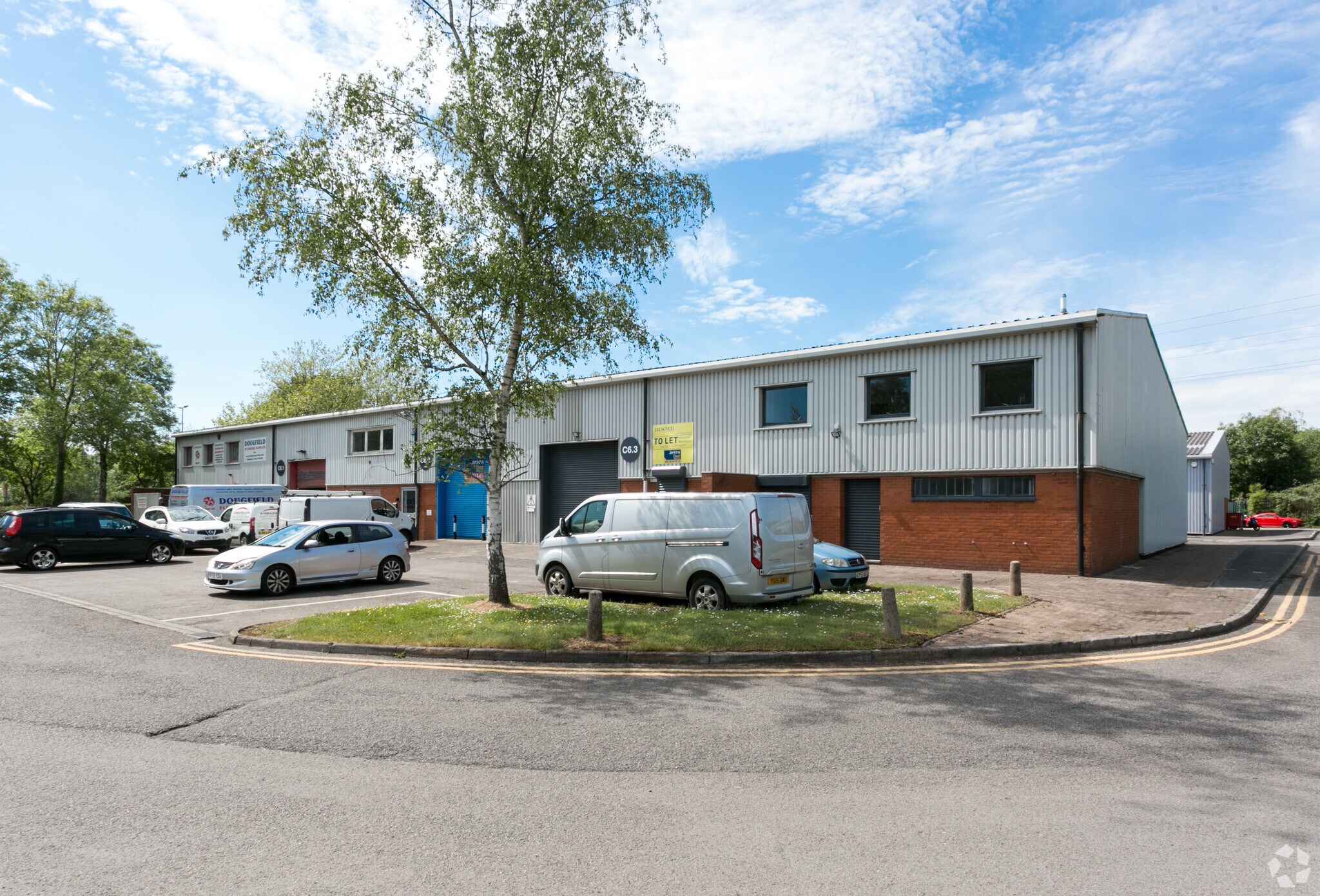Main Ave, Pontypridd for sale Primary Photo- Image 1 of 1