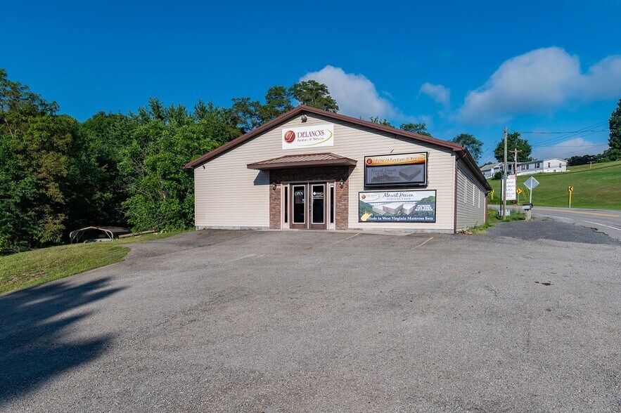 15016 Veterans Memorial Hwy, Reedsville 26547 Delano's Furniture