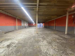 Light Industrial in Bobigny to rent Interior Photo- Image 2 of 8