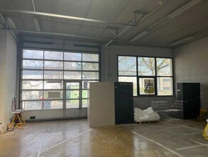 2 Place Marcel Rebuffat, Villejust to rent Interior Photo- Image 2 of 4