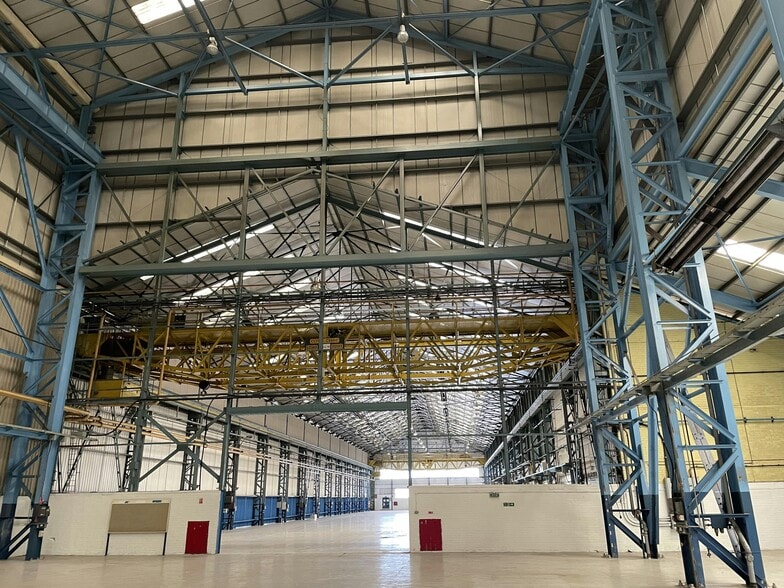 Saltmeadows Rd, Gateshead to rent - Interior Photo - Image 3 of 10