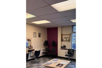 71 Church St, Bilston to rent Interior Photo- Image 1 of 1