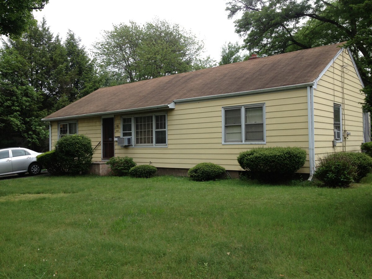 260 E Midland Ave, Paramus 07652 UK