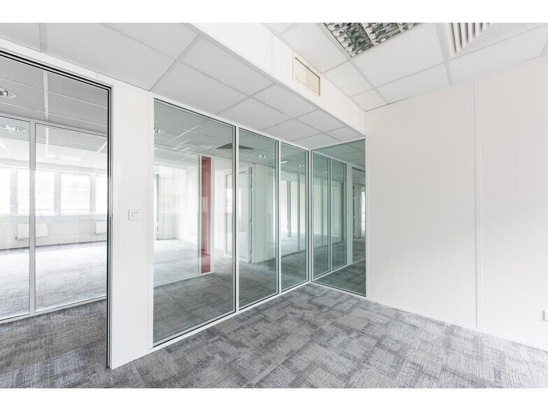 Office in Fontenay-sous-Bois to rent - Interior Photo - Image 3 of 11