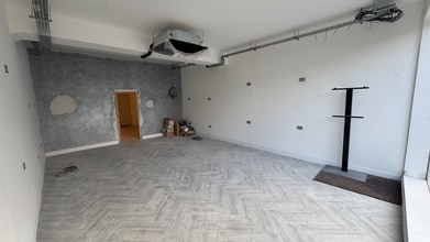 273-279 High Rd, Loughton to rent Interior Photo- Image 2 of 6