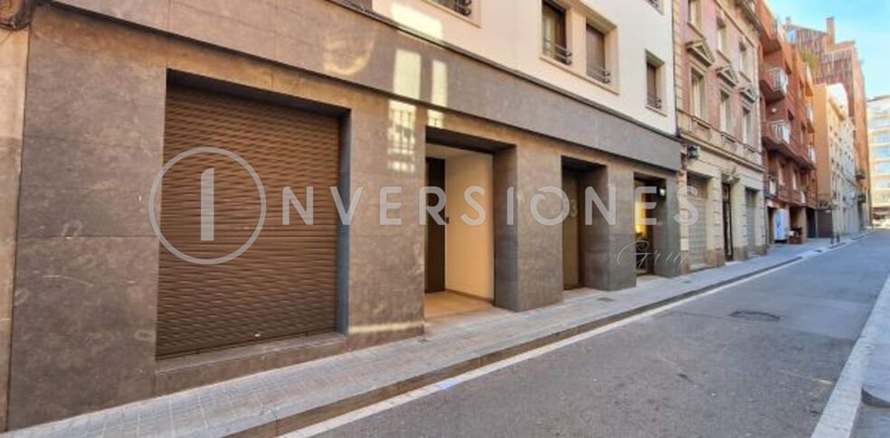 Office / Retail in Barcelona, Barcelona to rent - Building Photo - Image 1 of 4