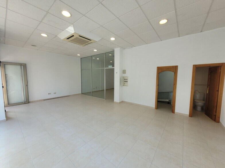 Rúa Do Valiño, 6, Santiago de Compostela, La Coruna to rent - Interior Photo - Image 2 of 12