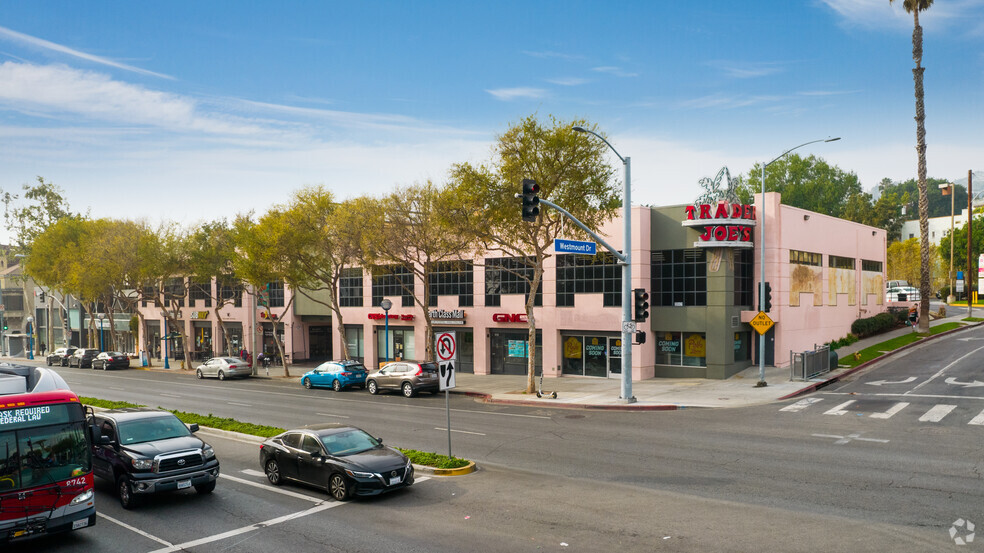 8601-8621 Santa Monica Blvd, West Hollywood, CA for rent - Building Photo - Image 1 of 9