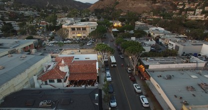 224-226 Ocean Ave, Laguna Beach, CA for rent Building Photo- Image 1 of 20