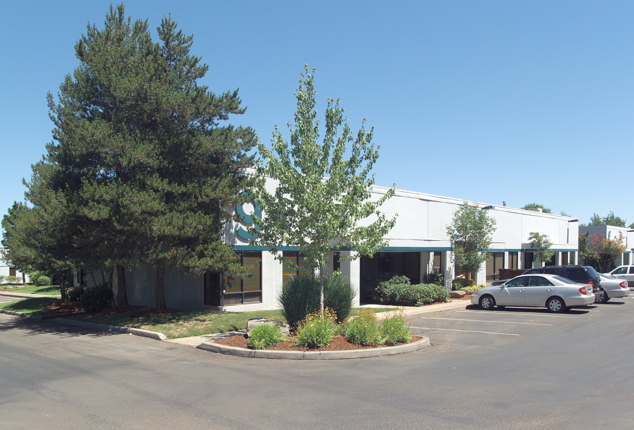 5293 NE Elam Young Pky, Hillsboro, OR for sale Building Photo- Image 1 of 19