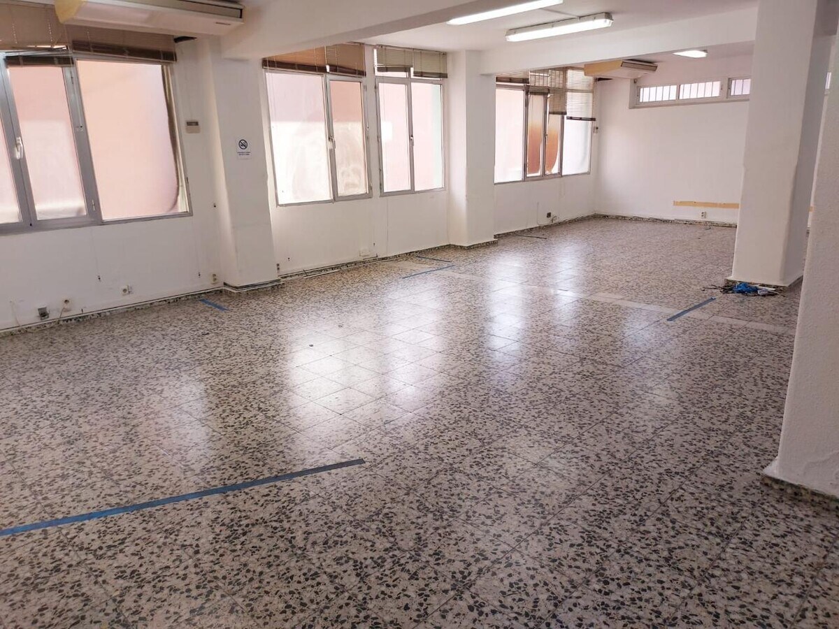 Alcorcón, MAD 28921 -  -  - Interior Photo - Image 2 of 34