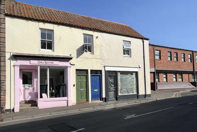 5-11 Walkergate, Berwick Upon Tweed for sale Building Photo- Image 1 of 1