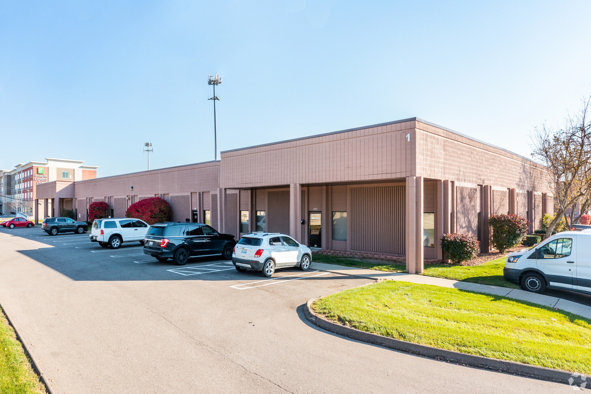 27475-27487 Schoolcraft Rd, Livonia, MI to rent Building Photo- Image 1 of 11