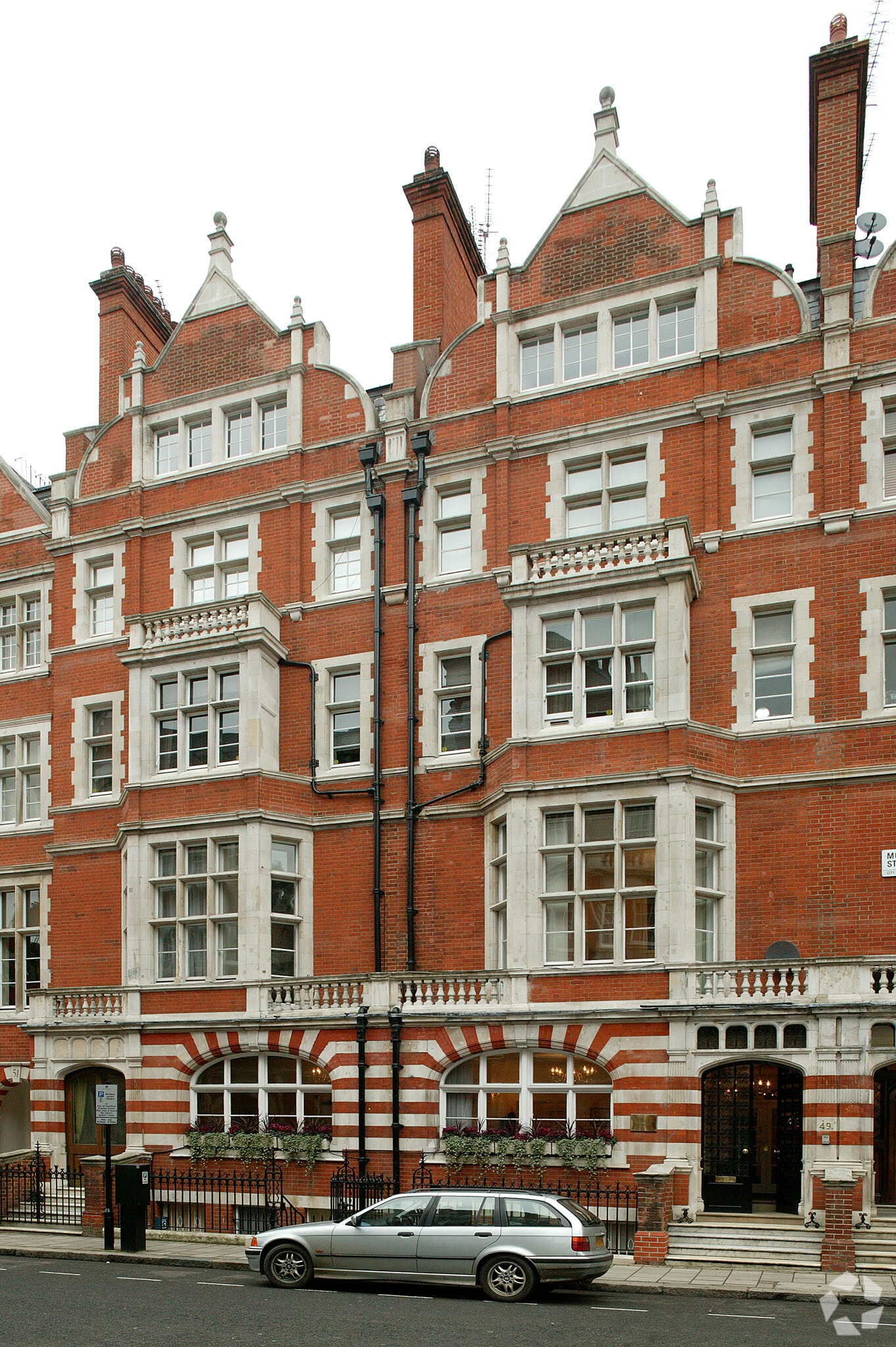 49-50 Mount St, London to rent Primary Photo- Image 1 of 3