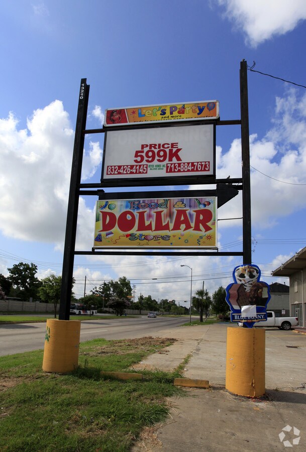 13210 S Post Oak Rd, Houston 77045