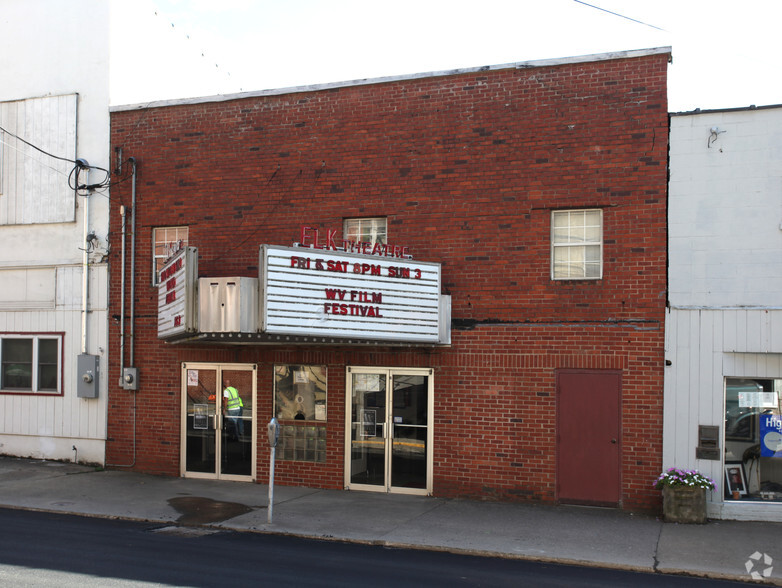 192 Main St, Sutton, WV for sale - Primary Photo - Image 1 of 1