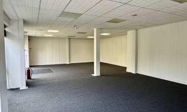 Bourton Business Park, Bourton On The Water to rent Interior Photo- Image 2 of 3