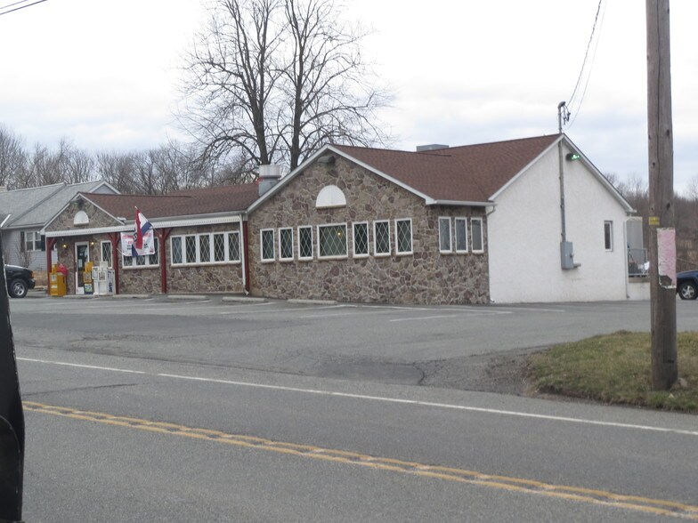 3771 Layfield Rd, Pennsburg, PA for sale - Primary Photo - Image 1 of 6