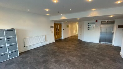 56 Warwick Rd, Solihull for rent Interior Photo- Image 2 of 3