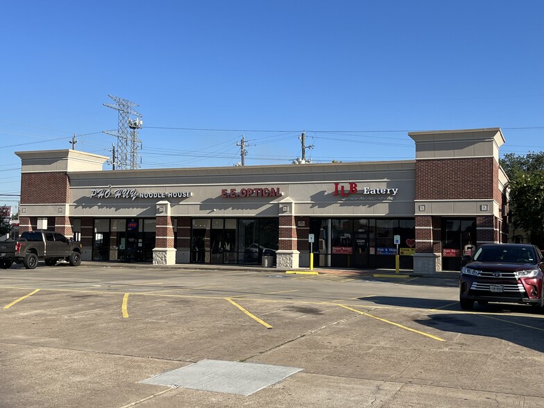 2400 Gessner Rd, Houston, TX for rent - Building Photo - Image 1 of 5