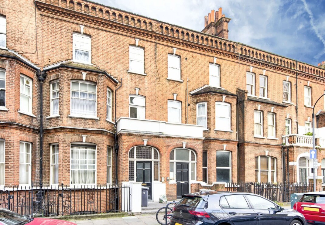 72 Barons Court Rd, London for sale Primary Photo- Image 1 of 1