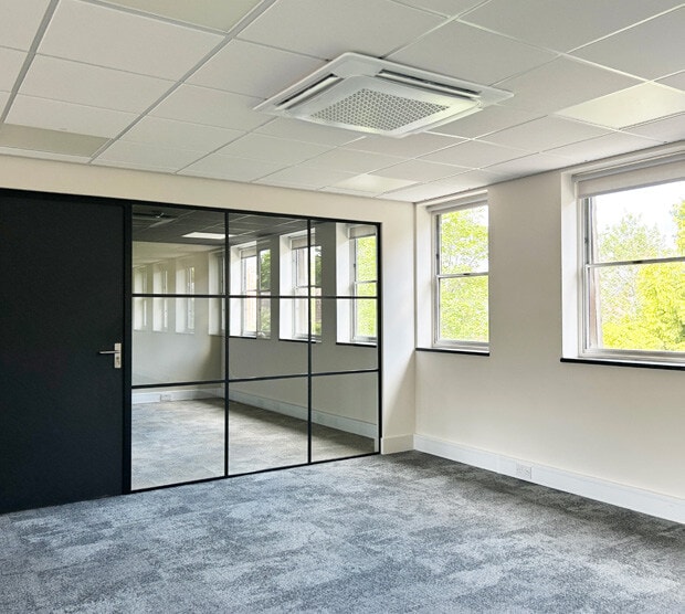 Heyes Ln, Alderley Edge to rent Interior Photo- Image 1 of 3