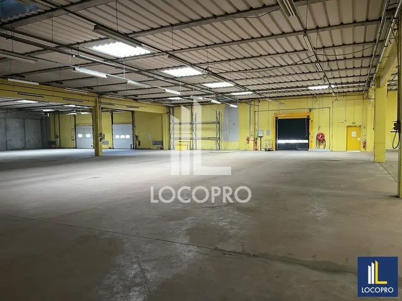 Industrial in Aubagne to rent Interior Photo- Image 1 of 8