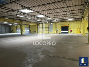 Industrial in Aubagne to rent Interior Photo- Image 1 of 8