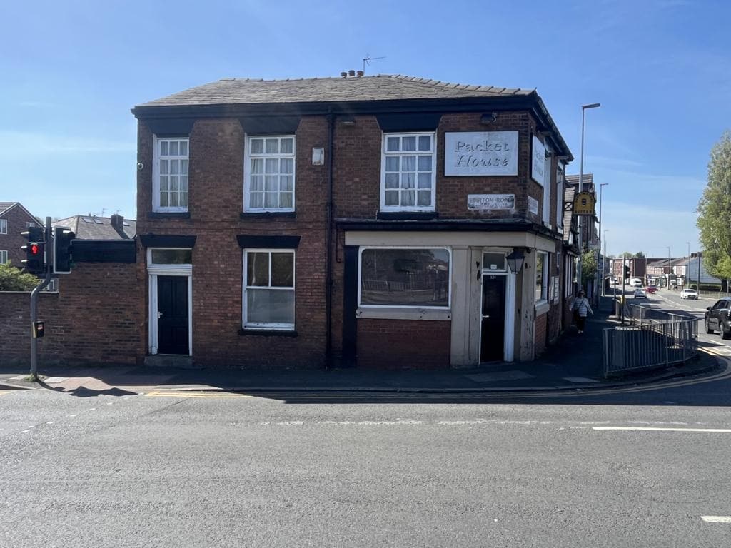 321 Liverpool Rd, Manchester to rent Building Photo- Image 1 of 6