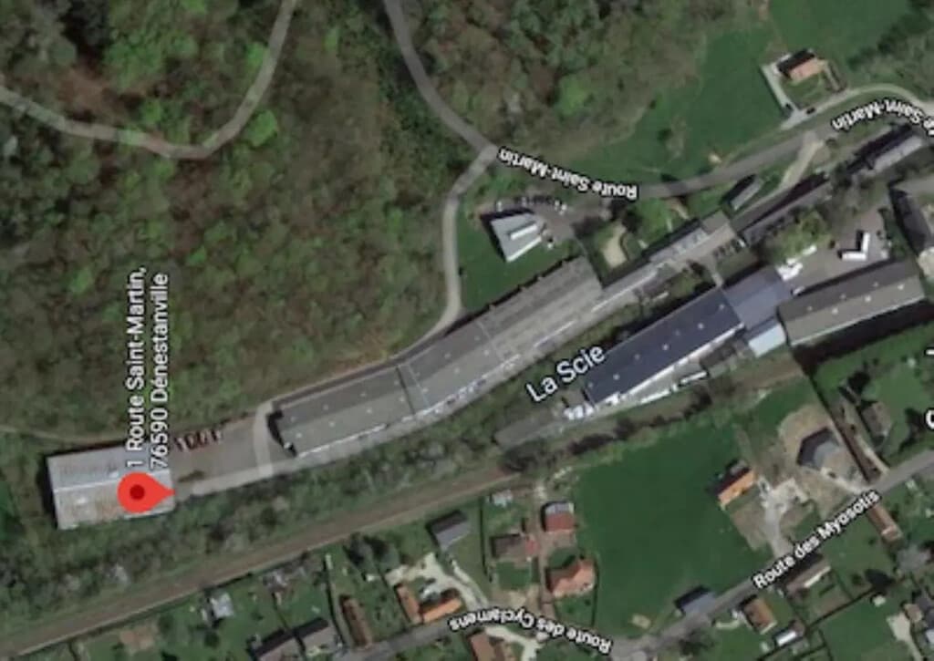 Vente Entrepôt 9 000 m² - Photo 1