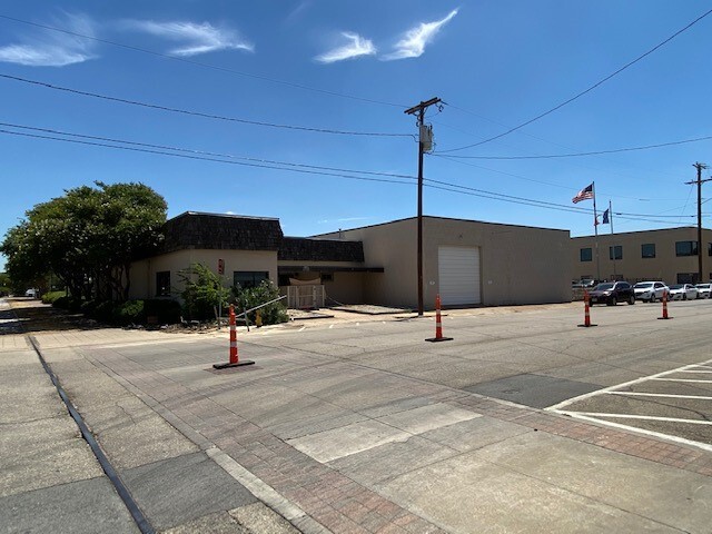 300 S 4th St, Waco, TX for rent - Building Photo - Image 2 of 3