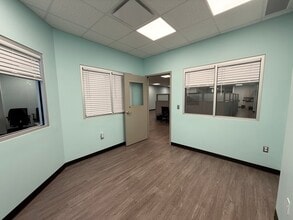 2826 Ross Clark Cir, Dothan, AL to rent Interior Photo- Image 2 of 8